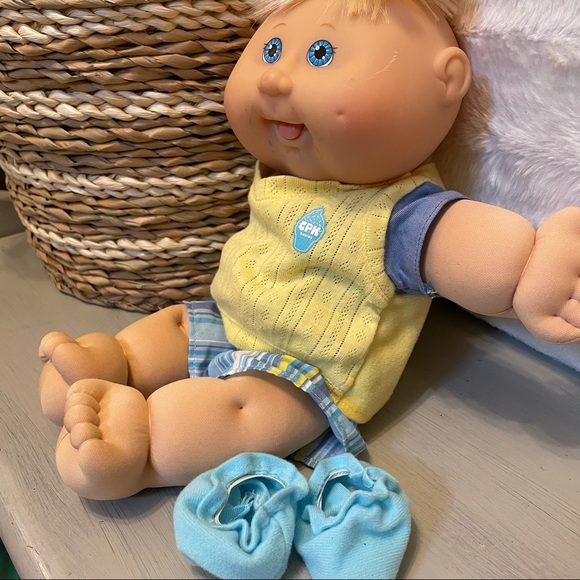 COPY - Cabbage Patch Kids Baby Doll 2007 - Picture 6 of 10